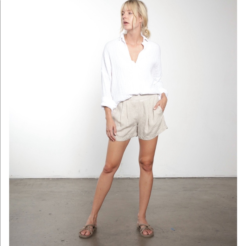 Gauze button up